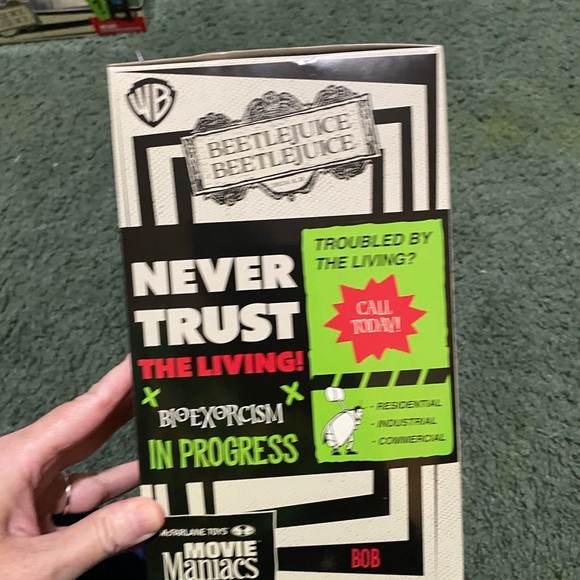 BEETLEJUICE BOB FIGURE NUMBERED LIMITED EDITION NEW - Picture 3 of 6